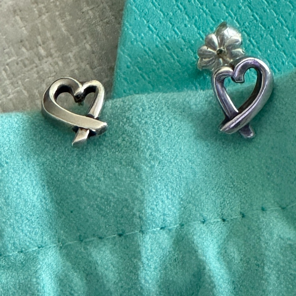 Tiffany & Co earrings 🥰